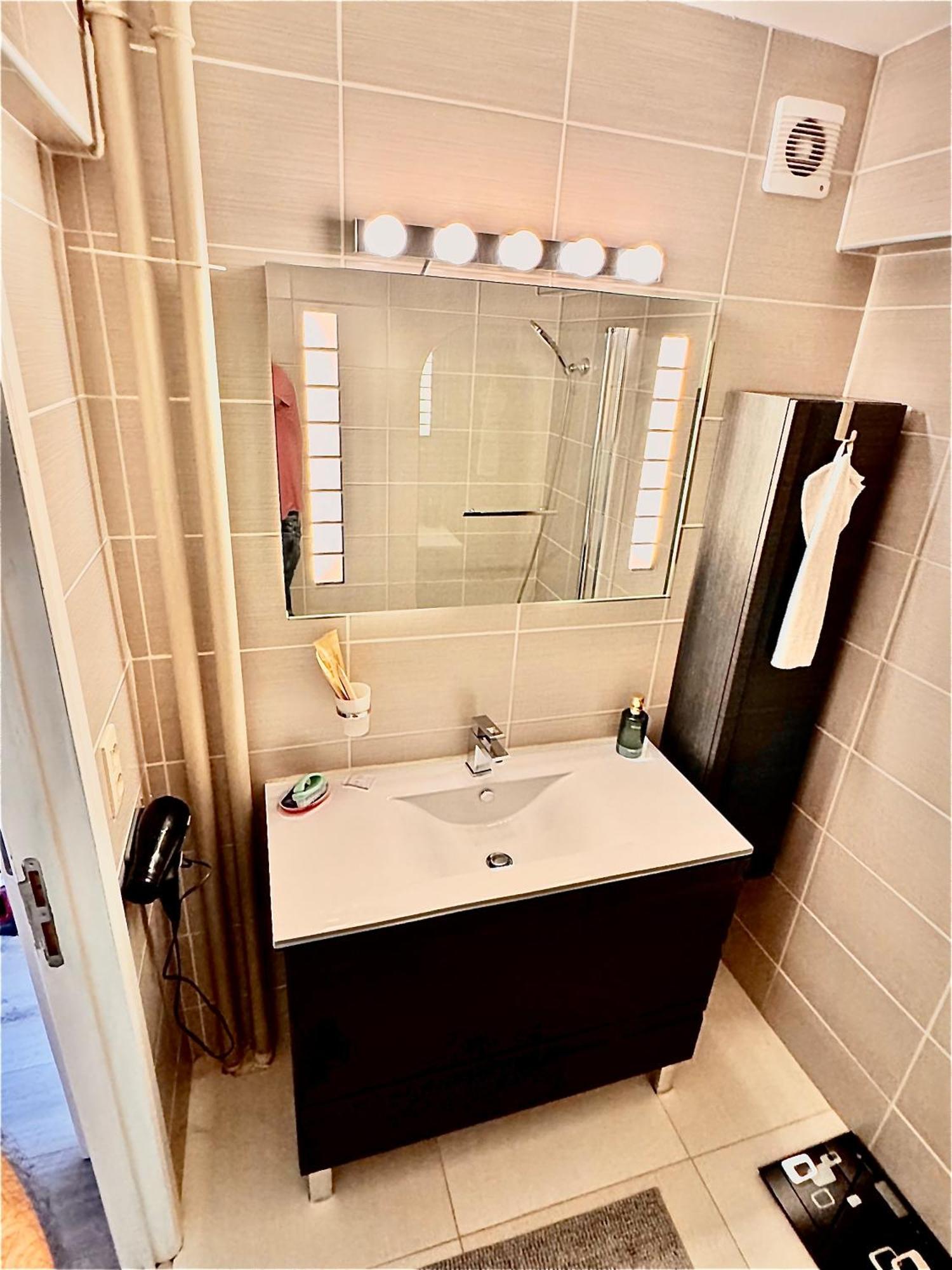 Hearth Of Brussels Gateway Apartment Bagian luar foto