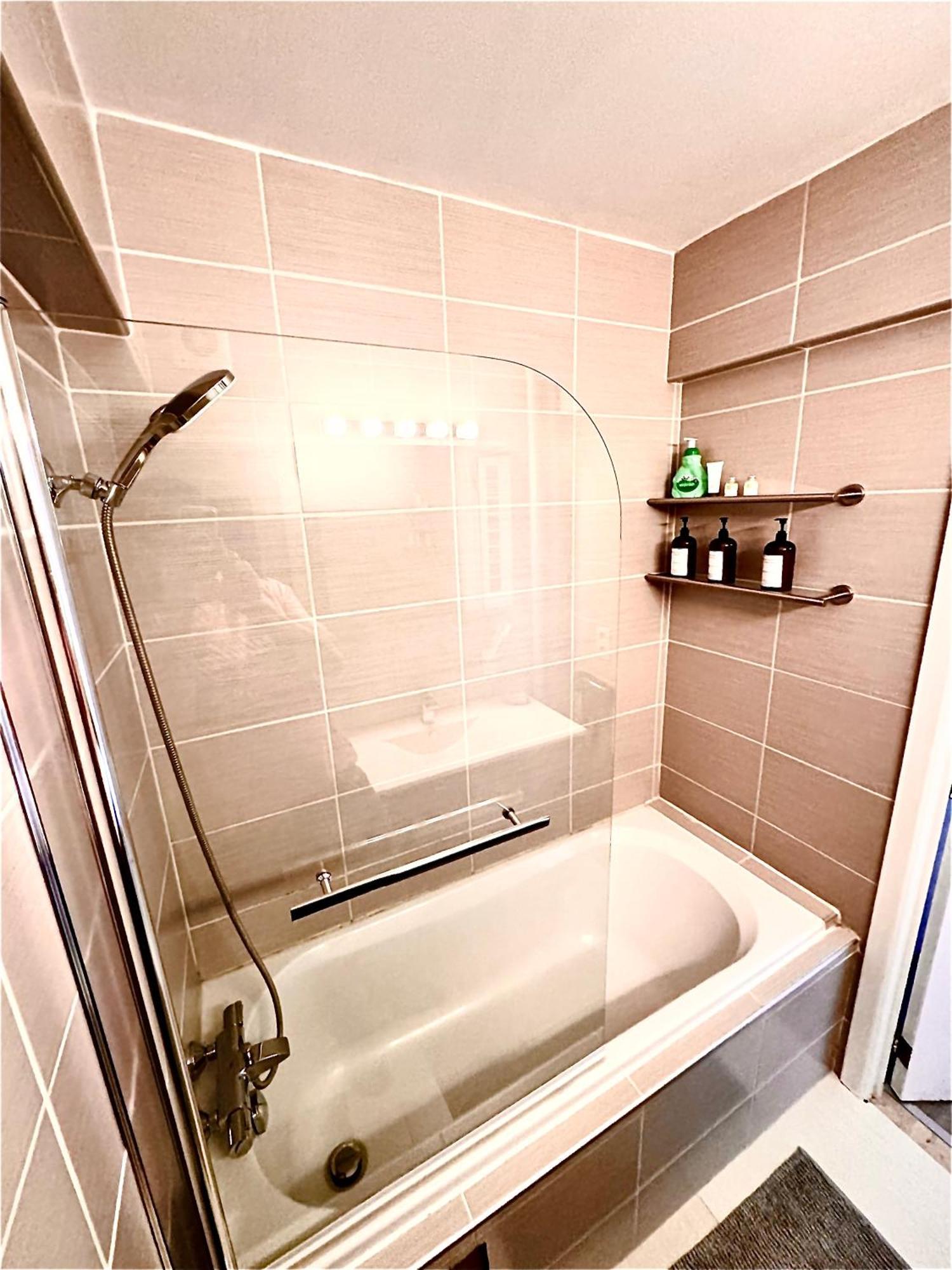 Hearth Of Brussels Gateway Apartment Bagian luar foto